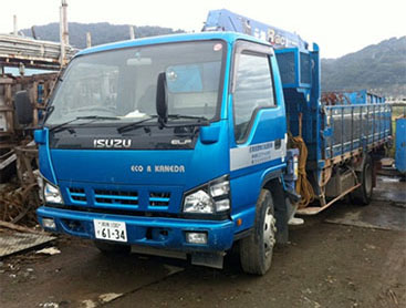 4tクレーン付平ボディ車